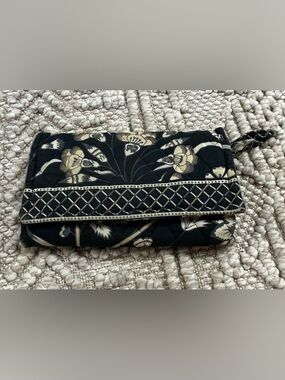 Rare Vera Bradley x Crabtree & Evelyn Night and Day Travel Case 🌸
